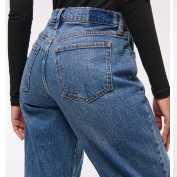 Abercrombie & Fitch The Baggy Low Rise (Curve Love) Jeans Medium Wash 26 / 2R - Picture 2 of 9